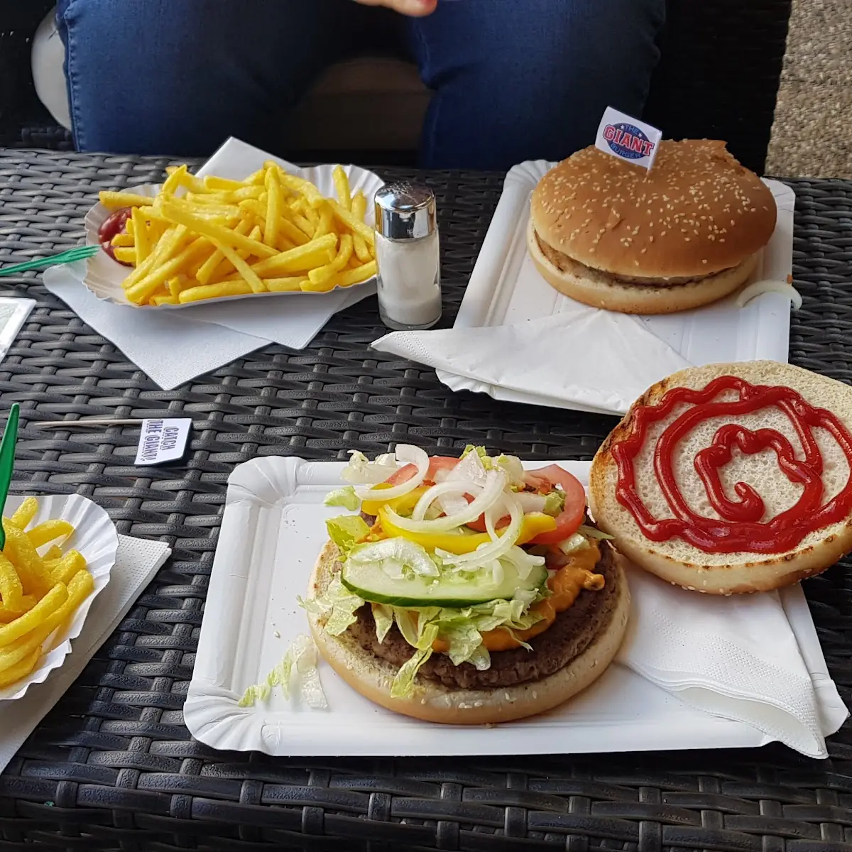 המבורגר טעים ועסיסי